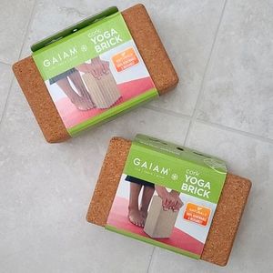 NWT Gaiam Eco Cork Brick